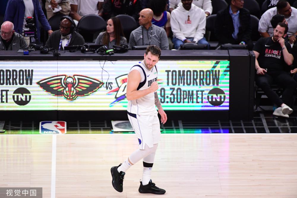 困境击垮 困境击垮