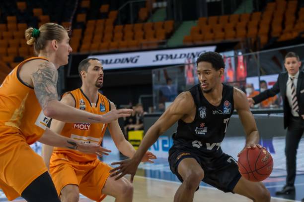 日本在半决 日本在半决