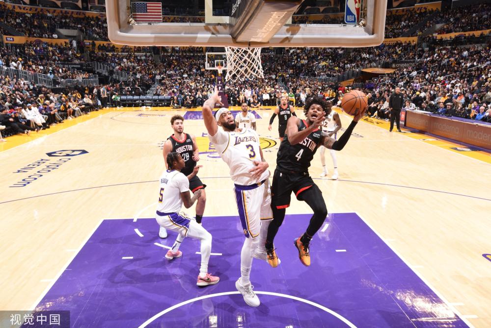 球员表现出 球员表现出