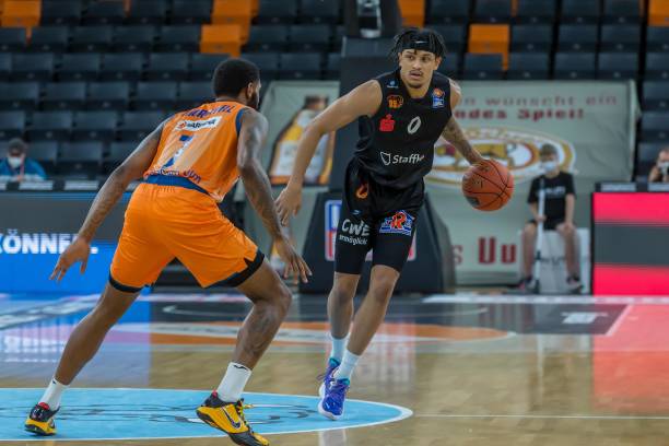 足球运动员 足球运动员